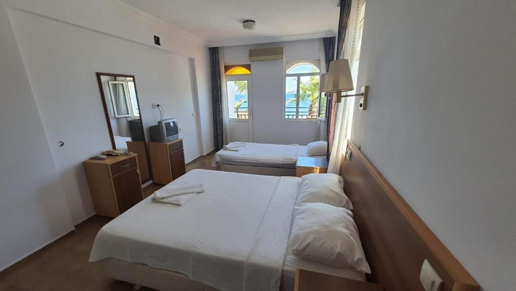 هتل سرین مارماریس